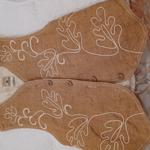 free wear Accessories - VINTAGE WOMENS BOHO VEST.Size Small